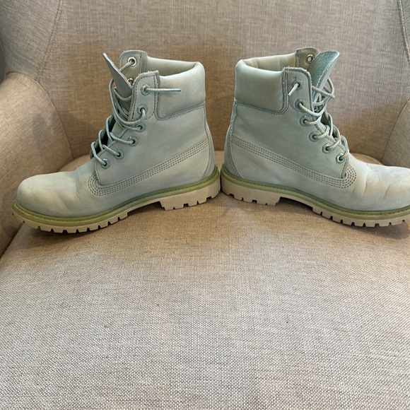 Timberland Boots - Picture 3 of 7